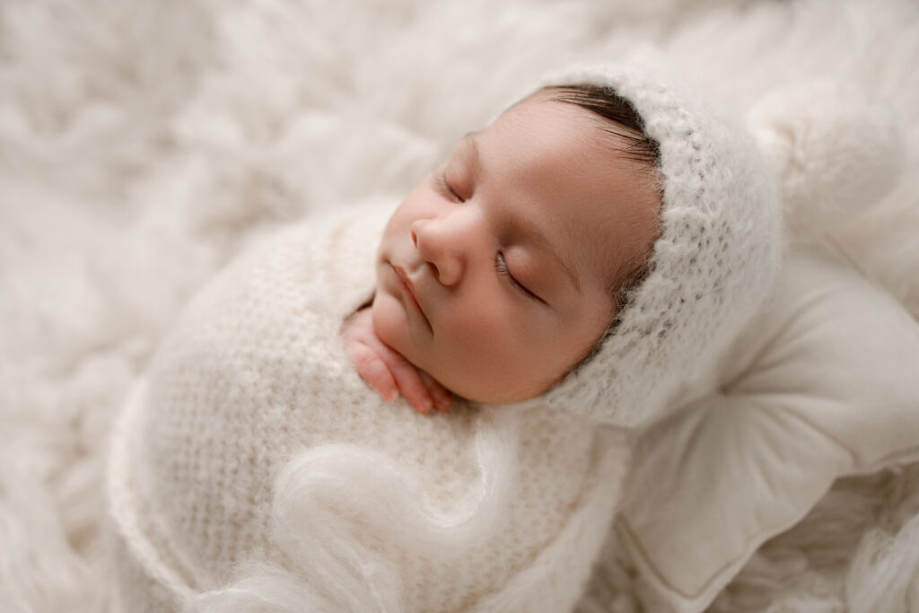 I just love newborn photography! How can you not?